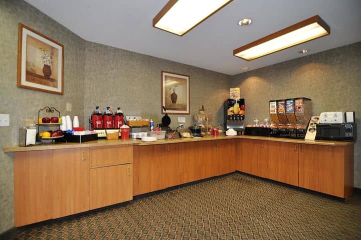 Breakfast area