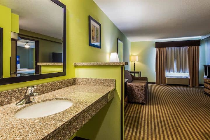 Room amenity